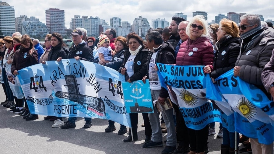 ARA San Juan: familiares de tripulantes apelan el pase de la causa por espionaje a Comodoro Py