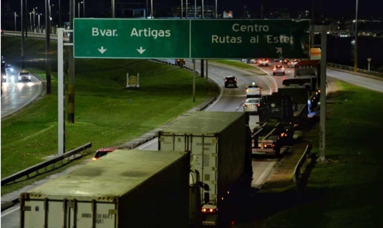 Conflicto en el Puerto de Montevideo: ¿se puede resolver un paro con otro paro?