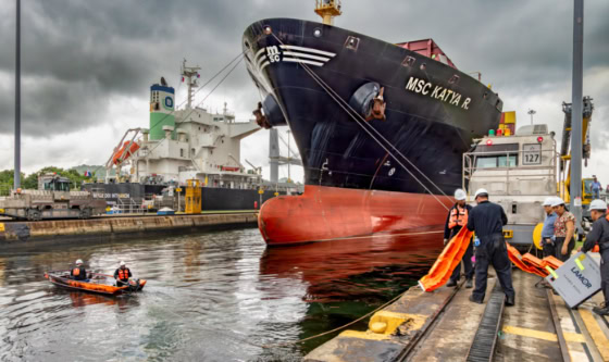 El Canal de Panamá restablece operación en esclusas de Miraflores y anuncia nuevas medidas
