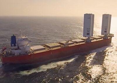 Llega a Argentina el primer buque granelero con energía de propulsión eólica