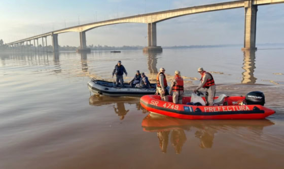 Personal de Prefectura Argentina y Uruguaya realiza patrullajes conjuntos en el Río Uruguay