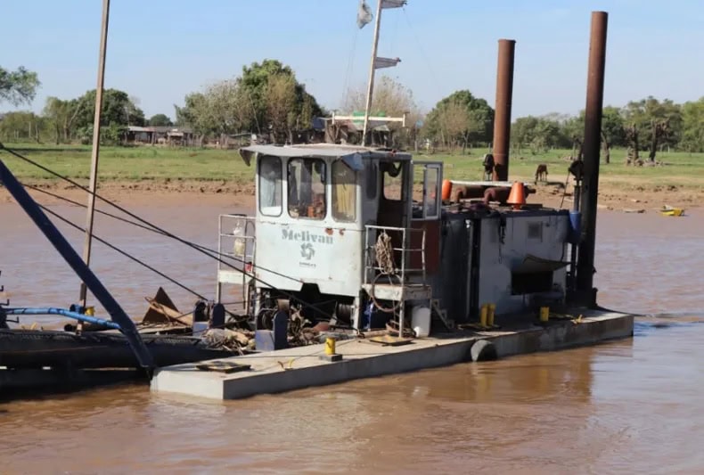 Puerto Barranqueras: Se anunció dragado para garantizar navegabilidad