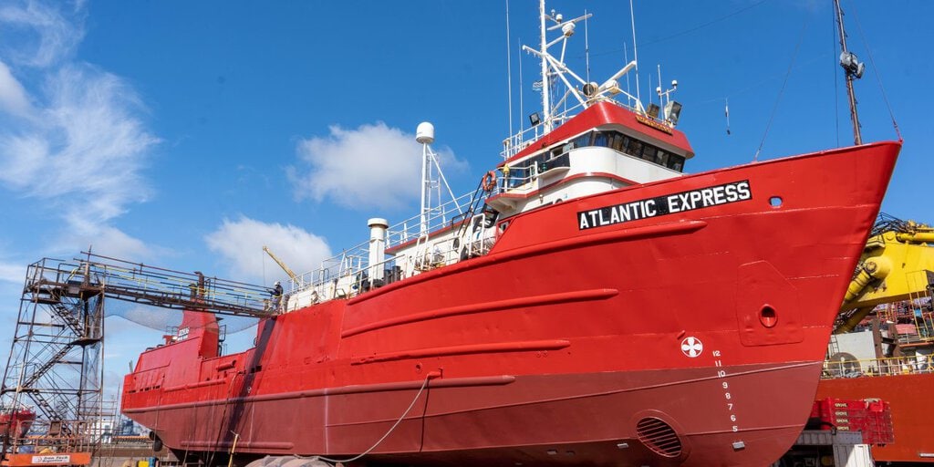 Tandanor botó el pesquero “Atlantic Express”