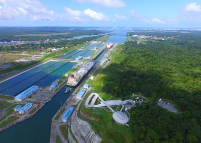 El Canal de Panamá aumenta el calado máximo permitido a 49 pies