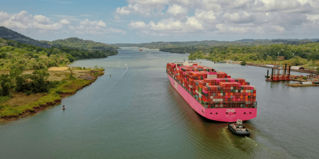 El Canal de Panamá celebra su 110º aniversario y anuncia el aumento del calado máximo a 50 pies