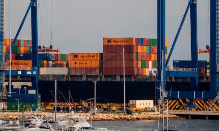 EE.UU. enfrenta posible huelga en puertos clave de la costa este y golfo