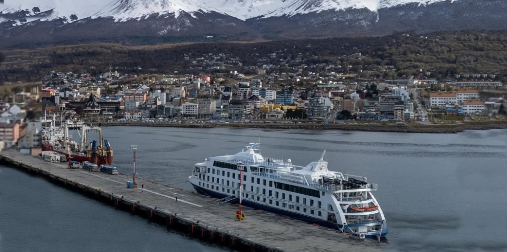 Puerto de Ushuaia: Crece el tráfico de cruceros con planificación y previsibilidad