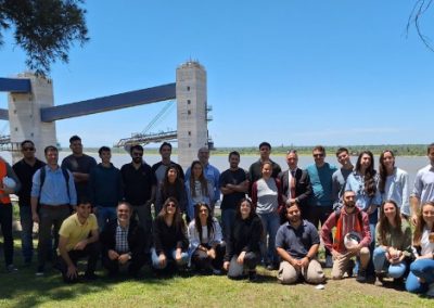 Jóvenes Profesionales de AADIP Exploran el Complejo Portuario del Gran Rosario en una Visita Técnica Excepcional