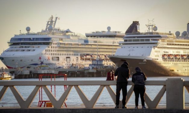 Puerto Madryn recibe dos cruceros en una nueva jornada de doble arribo